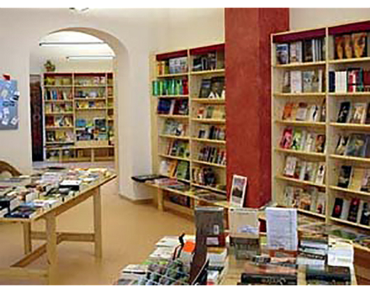 Kundenfoto 1 Buchhandl. Schwarz auf Weiß